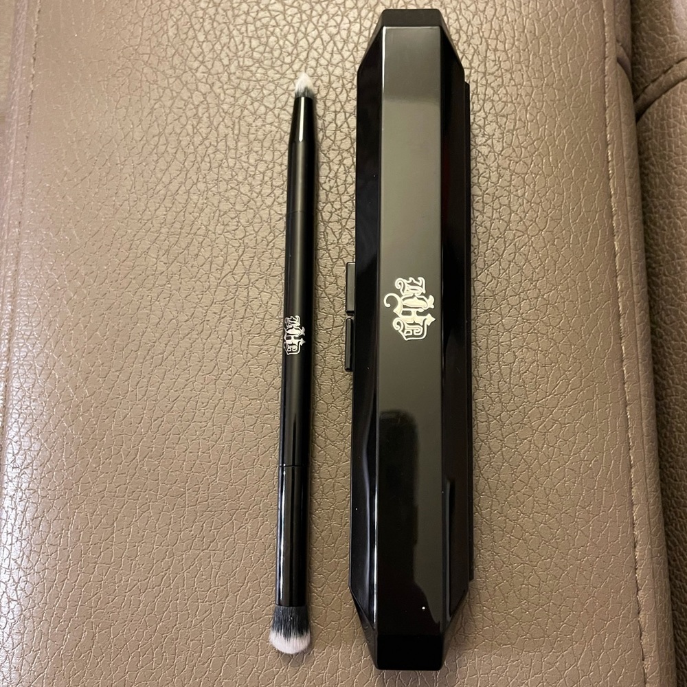 KAT VON D Shade+Light Eye Dual Ended Contour Brush